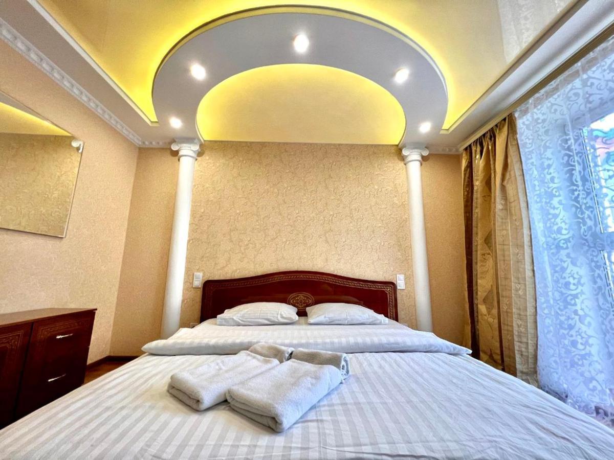 Apartpoltava Двокімнатні Апартаменти, До 6 Спальних Місць, Кутова Ванна, Корпусний Парк, Документи Для Відрядження Buitenkant foto