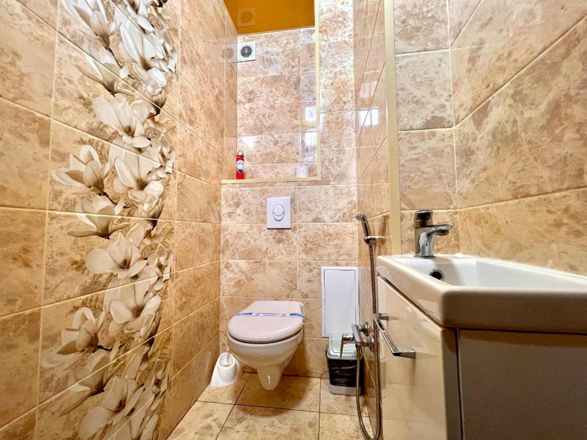 Apartpoltava Двокімнатні Апартаменти, До 6 Спальних Місць, Кутова Ванна, Корпусний Парк, Документи Для Відрядження Buitenkant foto