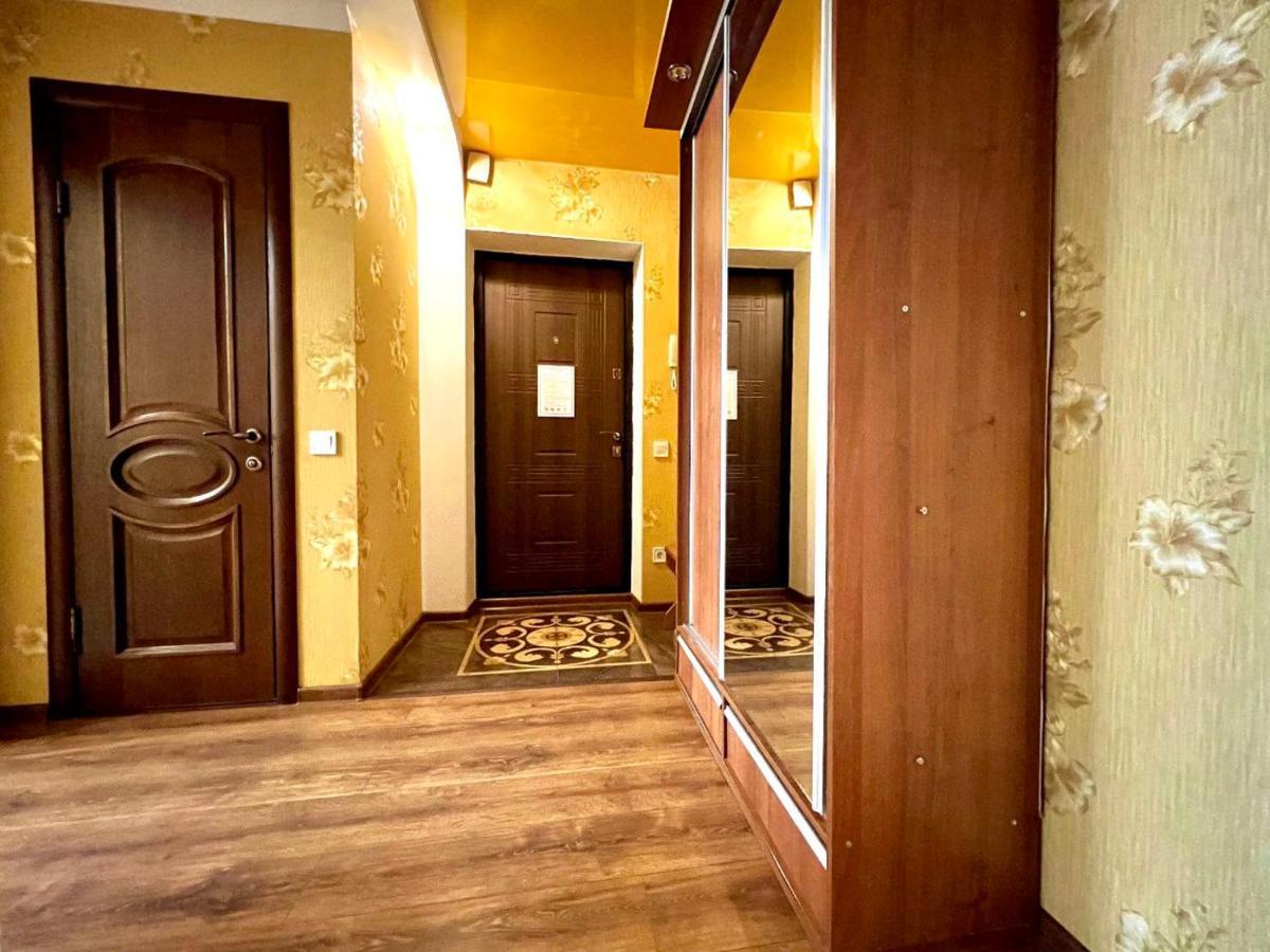 Apartpoltava Двокімнатні Апартаменти, До 6 Спальних Місць, Кутова Ванна, Корпусний Парк, Документи Для Відрядження Buitenkant foto